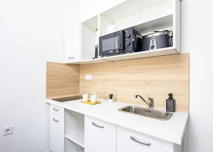 Extreme Modern Aircon شقة